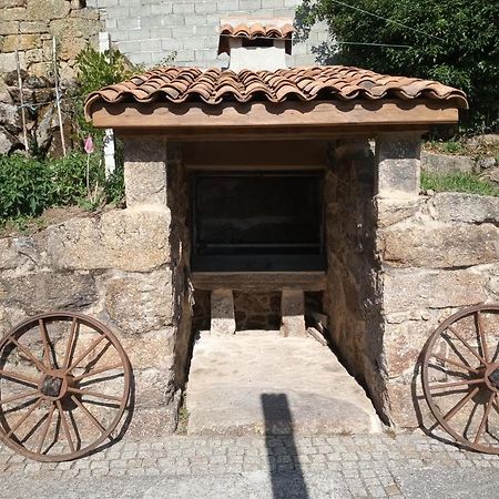 Albergue do Xurés Maus de Salas Extérieur photo